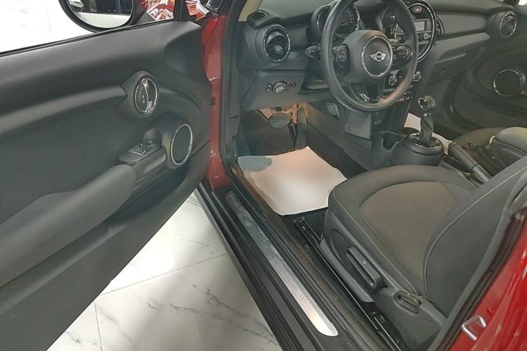 Used MINI 2016 1.2T ONE Pioneer Edition Driver Seat