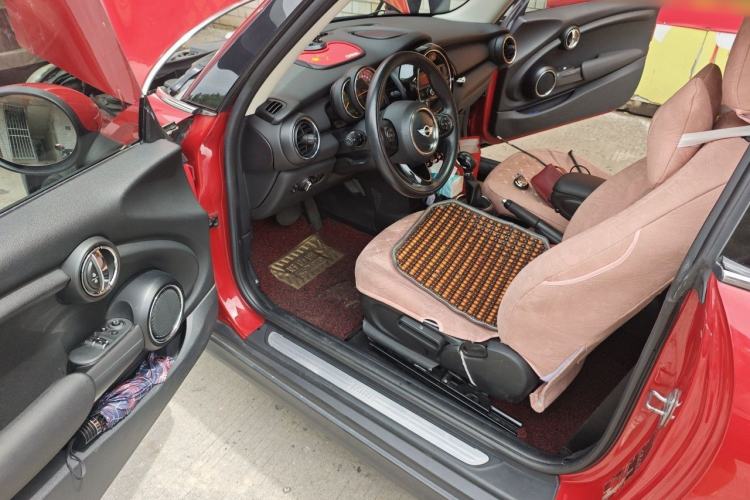 Used MINI 2016 1.2T ONE Pioneer Edition Driver Seat