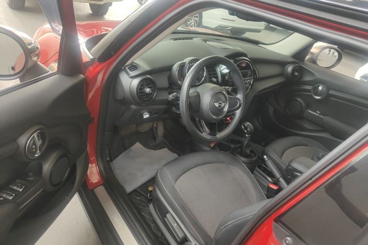 Used MINI 2016 1.2T ONE Five-Door Edition Driver Seat