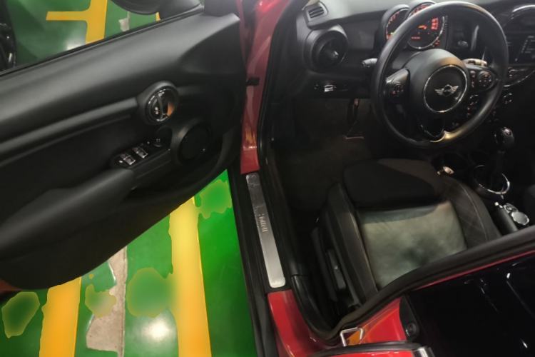 Used MINI 2016 1.5T COOPER Performance Edition 5-door version Driver Seat