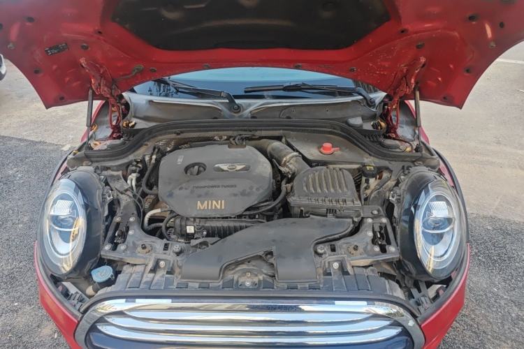 Used MINI 2016 1.5T COOPER Five-Door Edition Engine Bay