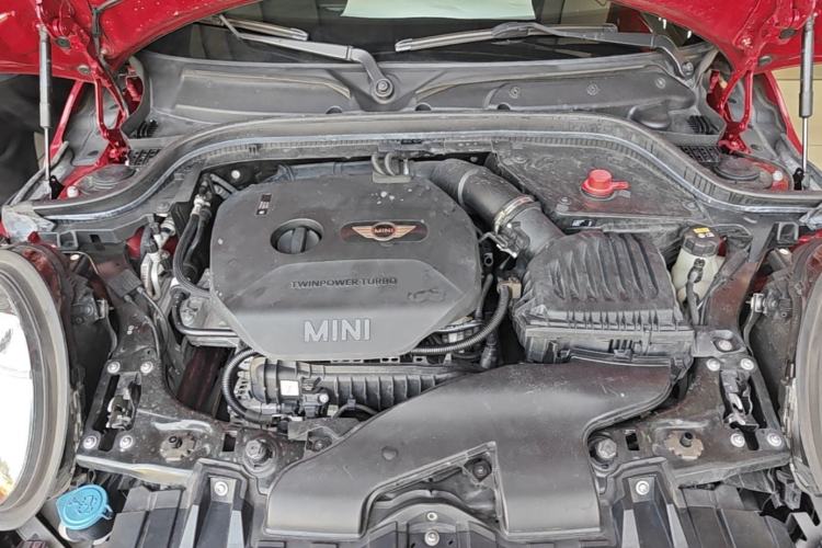 Used MINI 2016 1.5T COOPER Five-Door Edition Engine Bay
