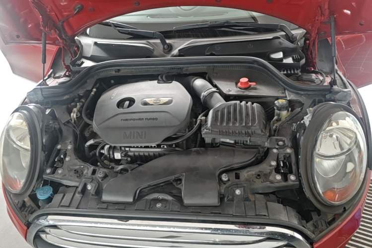 Used MINI 2016 1.2T ONE Pioneer Edition Five-Door Version Engine Bay