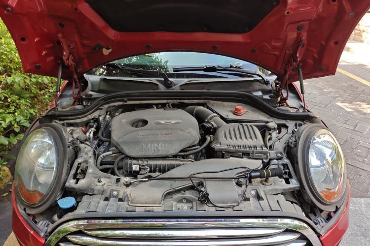 Used MINI 2016 1.5T COOPER Five-Door Edition Engine Bay