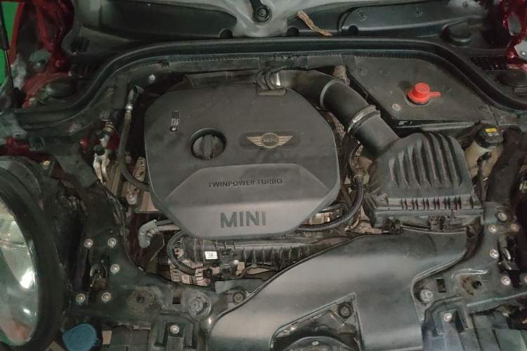 Used MINI 2016 1.2T ONE Pioneer Edition Five-Door Version Engine Bay