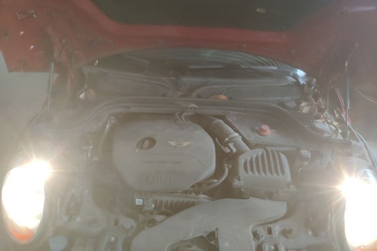 Used MINI 2016 1.5T COOPER Five-Door Edition Engine Bay