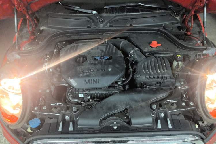 Used MINI 2016 1.5T COOPER Five-Door Edition Engine Bay