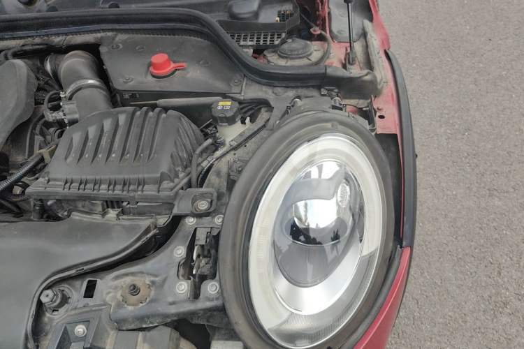 Used MINI 2016 1.5T COOPER Avant-Garde Engine Bay Left