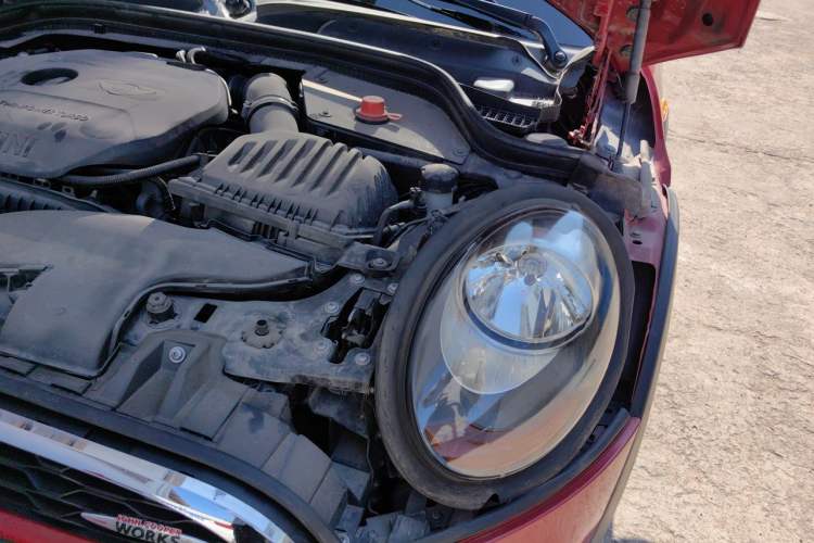 Used MINI 2016 1.2T ONE Pioneer Edition Engine Bay Left