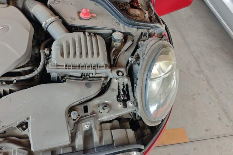 Used MINI 2016 1.2T ONE Pioneer Edition Engine Bay Left