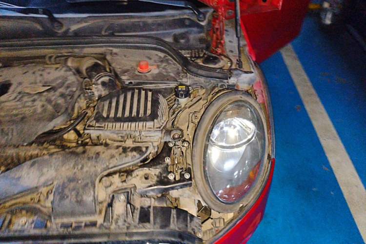 Used MINI 2016 1.5T COOPER Five-Door Edition Engine Bay Left