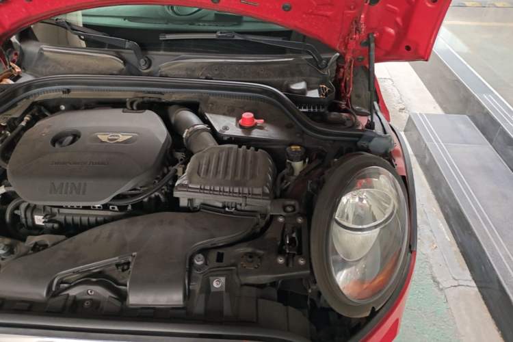 Used MINI 2016 1.2T ONE Pioneer Edition Engine Bay Left