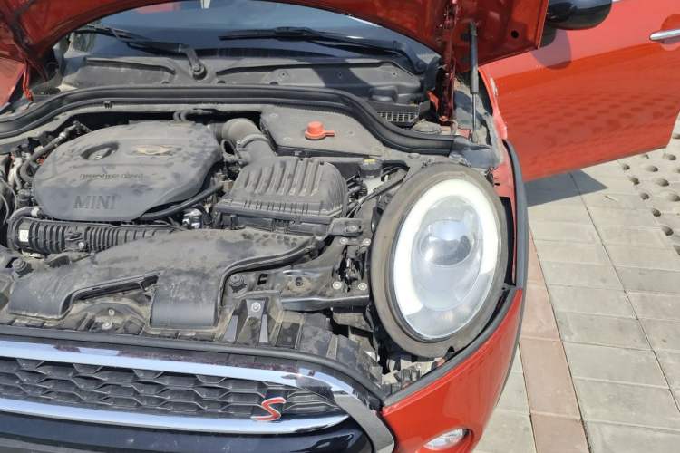 Used MINI 2016 2.0T COOPER S Five-Door Edition Engine Bay Left