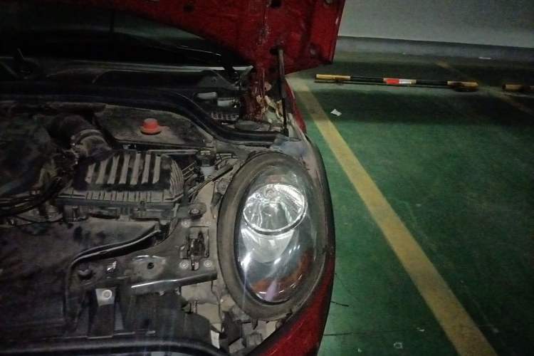 Used MINI 2016 1.5T COOPER Five-Door Edition Engine Bay Left