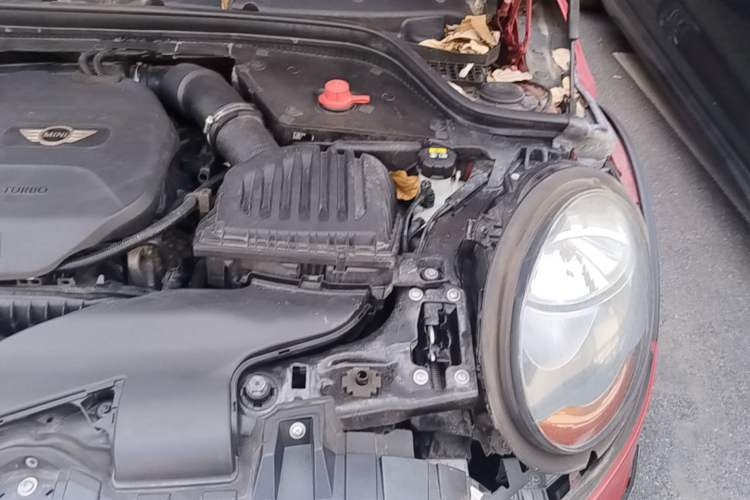 Used MINI 2016 1.2T ONE Pioneer Edition Engine Bay Left