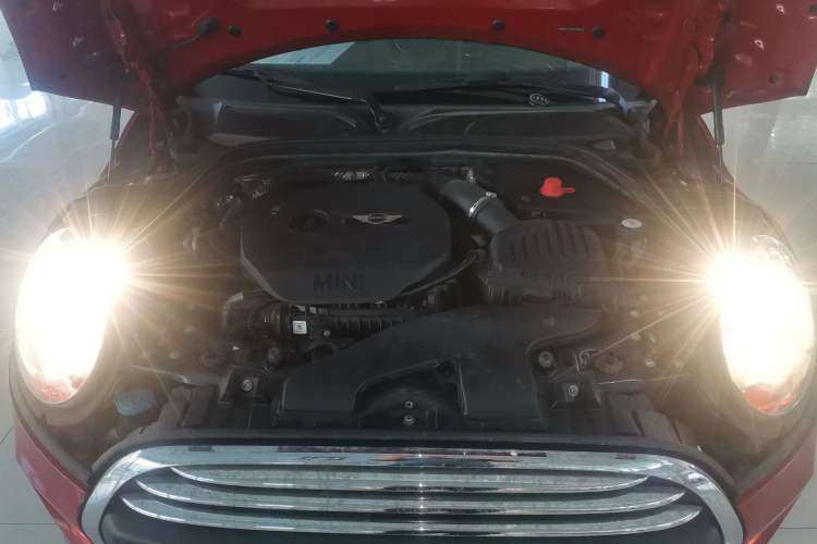 Used MINI 2016 1.2T ONE Five-Door Edition Engine Bay