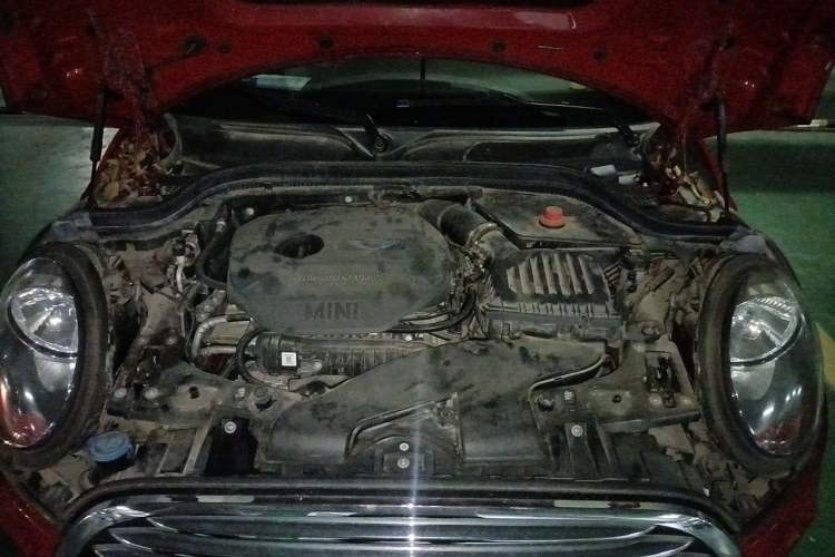 Used MINI 2016 1.5T COOPER Five-Door Edition Engine Bay
