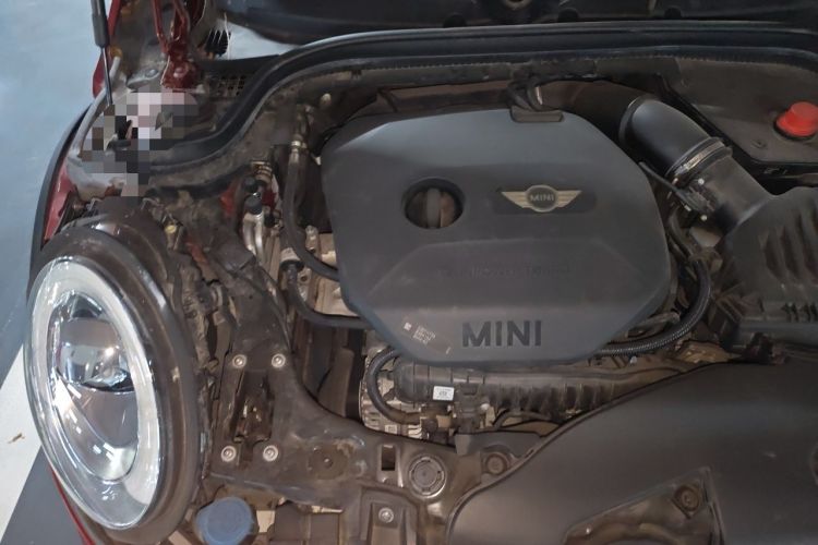 Used MINI 2016 1.5T COOPER Five-Door Edition Engine Bay Right