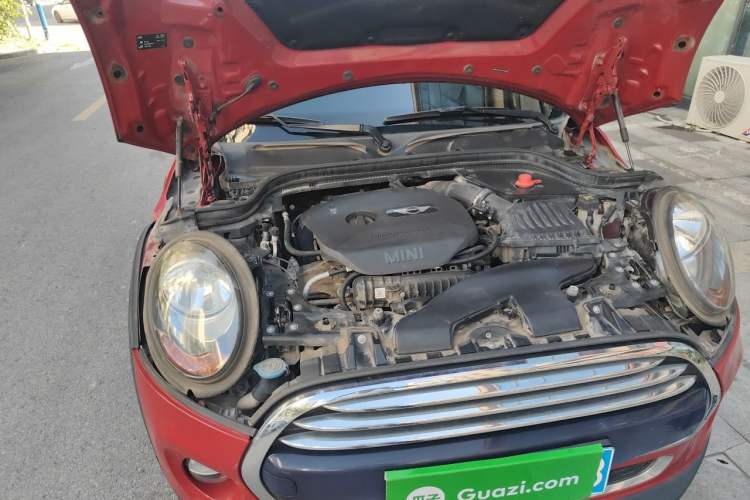 Used MINI 2016 1.5T COOPER Five-Door Edition Engine Bay Right