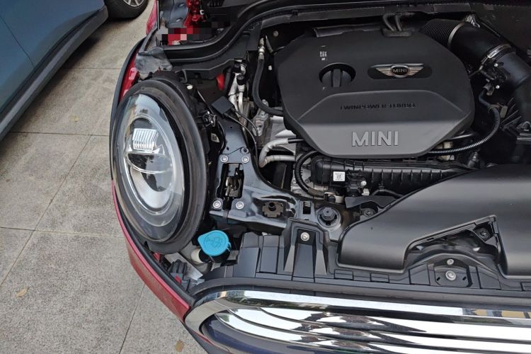 Used MINI 2016 1.5T COOPER Five-Door Edition Engine Bay Right