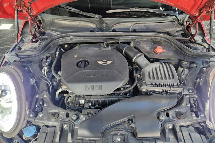 Used MINI 2016 1.2T ONE Five-Door Edition Engine Bay