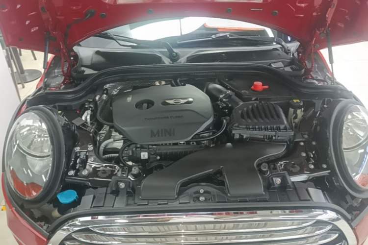 Used MINI 2016 1.5T COOPER Five-Door Edition Engine Bay