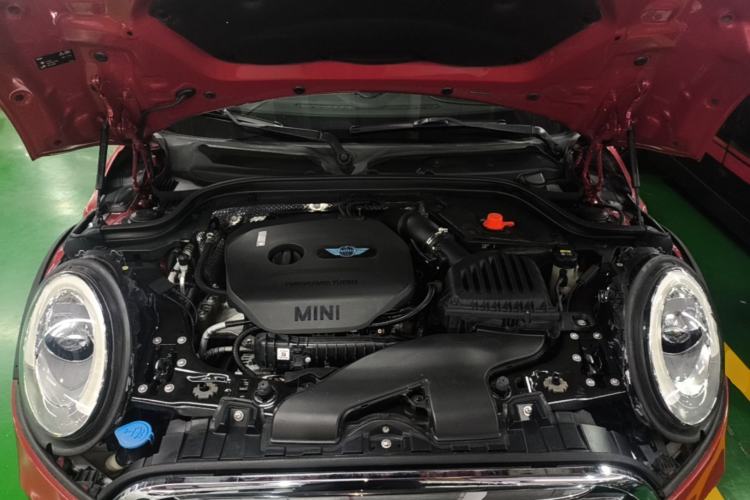 Used MINI 2016 1.5T COOPER Performance Edition 5-door version Engine Bay