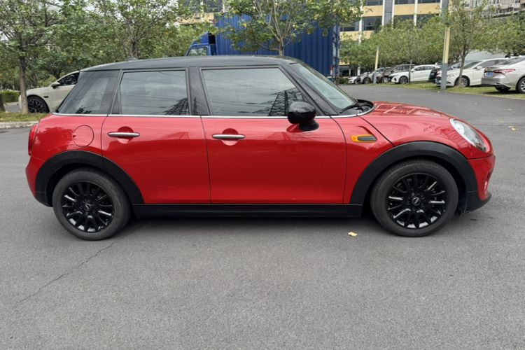 Used MINI 2016 1.5T COOPER Five-Door Edition Exterior 2