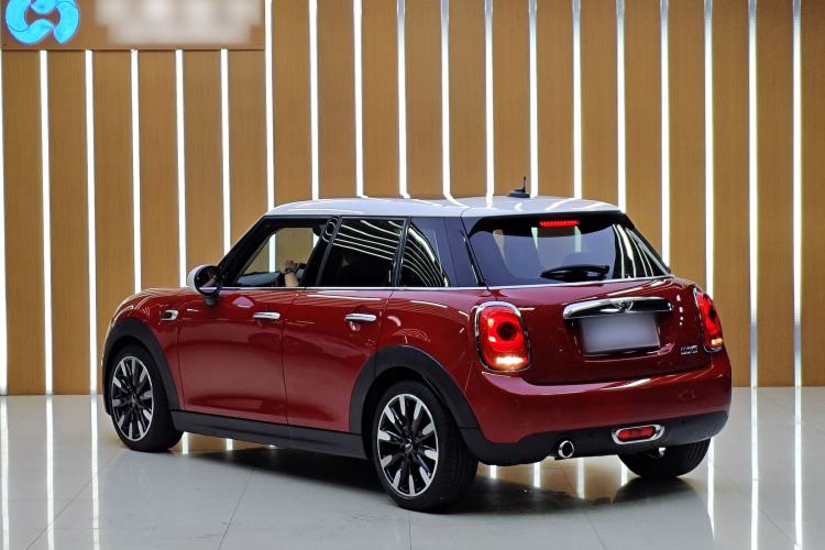 Used MINI 2016 1.5T COOPER Pioneer Edition Five-Door Model Exterior 2