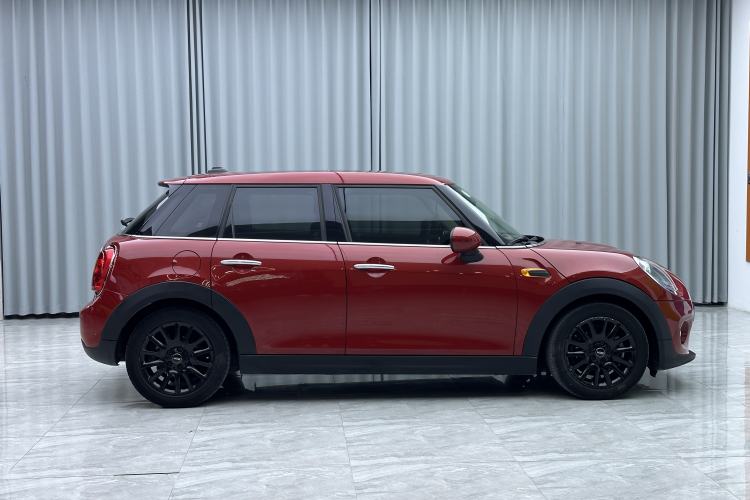 Used MINI 2016 1.2T ONE Pioneer Edition Five-Door Version Exterior 3
