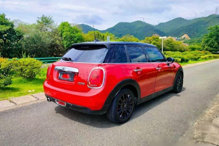 Used MINI 2016 1.2T ONE Pioneer Edition Exterior 3