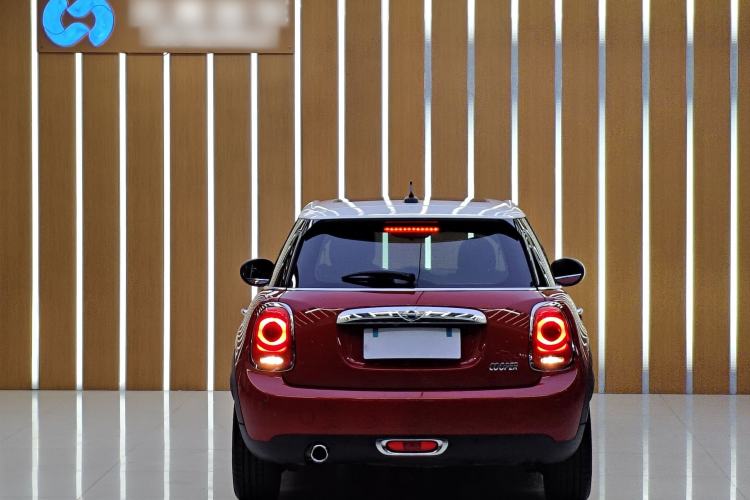 Used MINI 2016 1.5T COOPER Pioneer Edition Five-Door Model Exterior 3