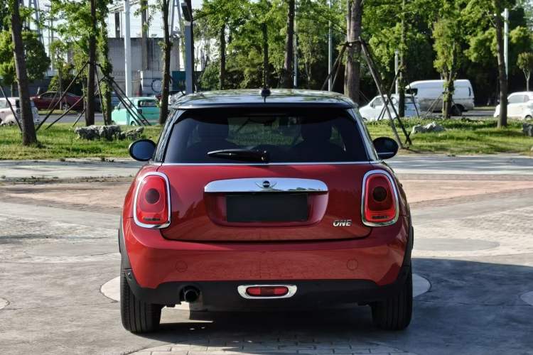 Used MINI 2016 1.2T ONE Pioneer Edition Exterior 4