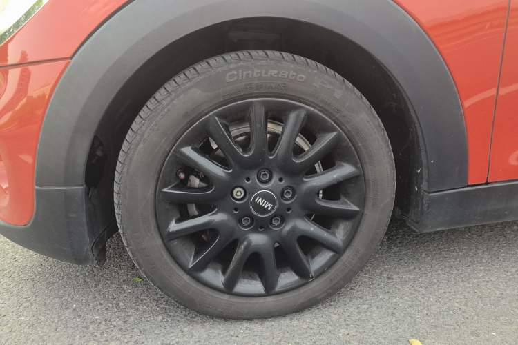 Used MINI 2016 1.5T COOPER Five-Door Edition Exterior 4