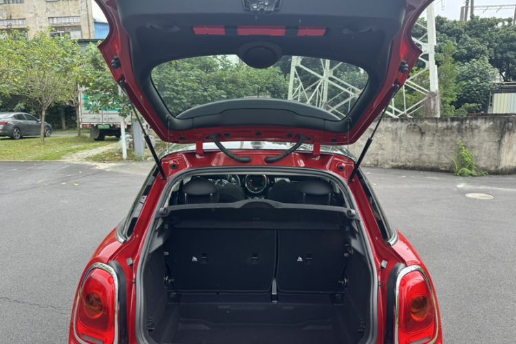 Used MINI 2016 1.5T COOPER Five-Door Edition Exterior 4