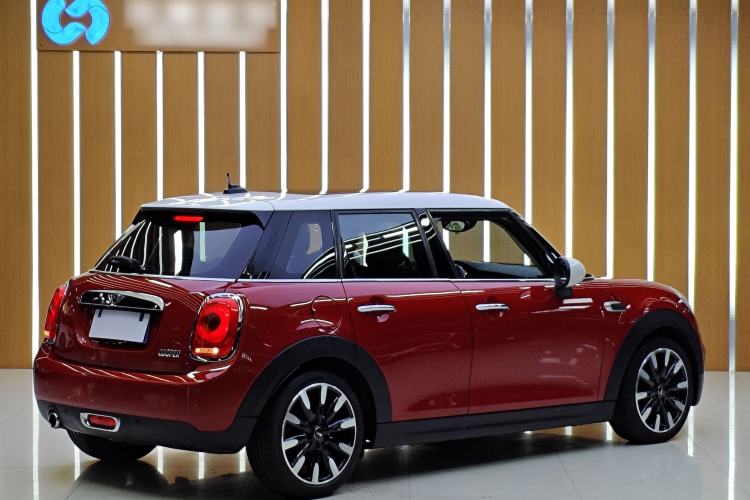 Used MINI 2016 1.5T COOPER Pioneer Edition Five-Door Model Exterior 4