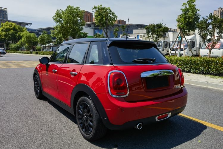 Used MINI 2016 1.5T COOPER Five-Door Edition Exterior 4