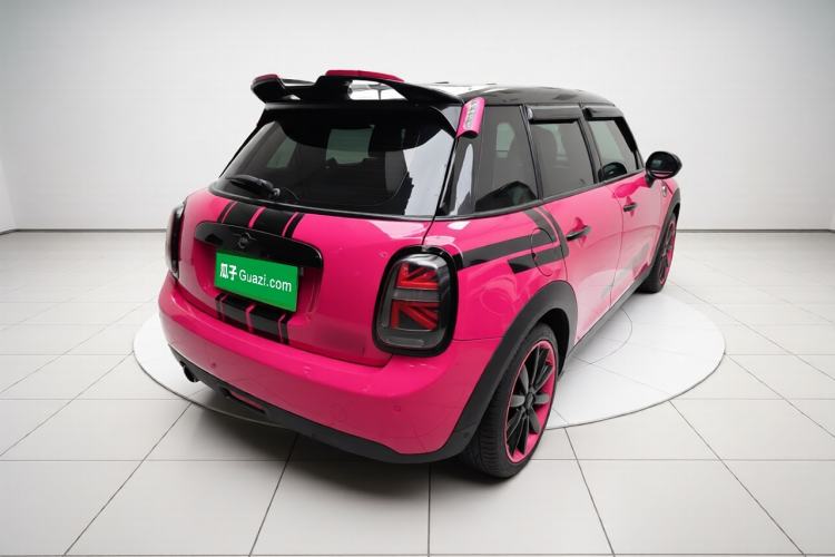Used MINI 2016 1.5T COOPER Pioneer Edition Five-Door Model Exterior 5