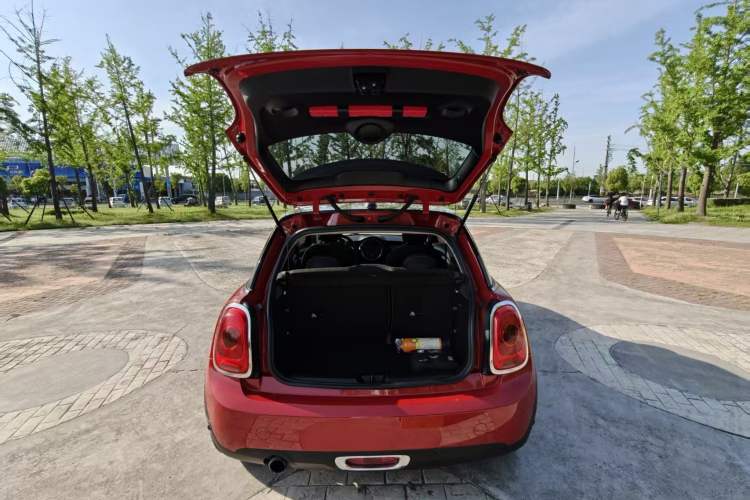 Used MINI 2016 1.2T ONE Pioneer Edition Exterior 9