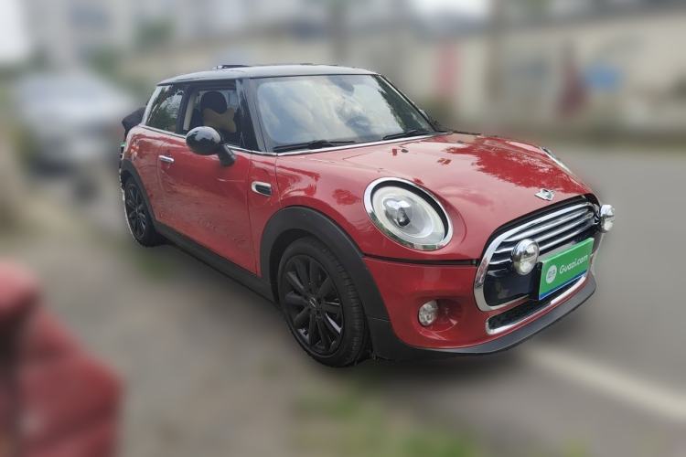 Used MINI 2016 1.5T COOPER Avant-Garde Front Right 45 Deg