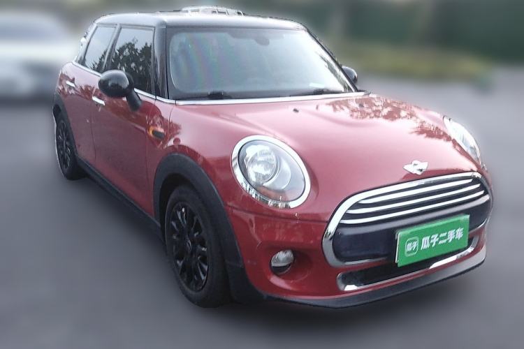Used MINI 2016 1.5T COOPER Five-Door Edition Front Right 45 Deg