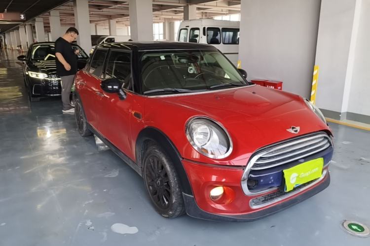 Used MINI 2016 1.5T COOPER Five-Door Edition Front Right 45 Deg