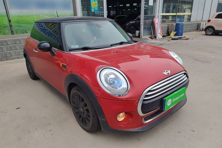 Used MINI 2016 1.5T COOPER Front Right 45 Deg