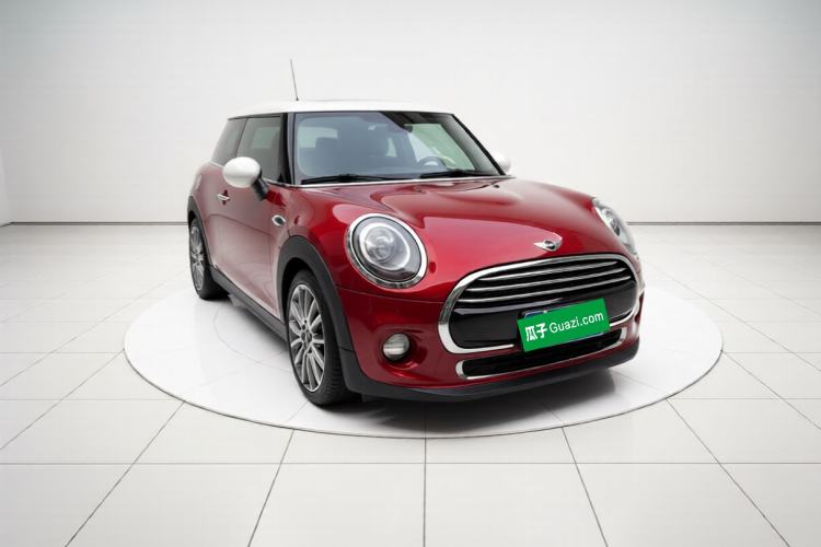 Used MINI 2016 1.5T COOPER Five-Door Edition Front Right 45 Deg