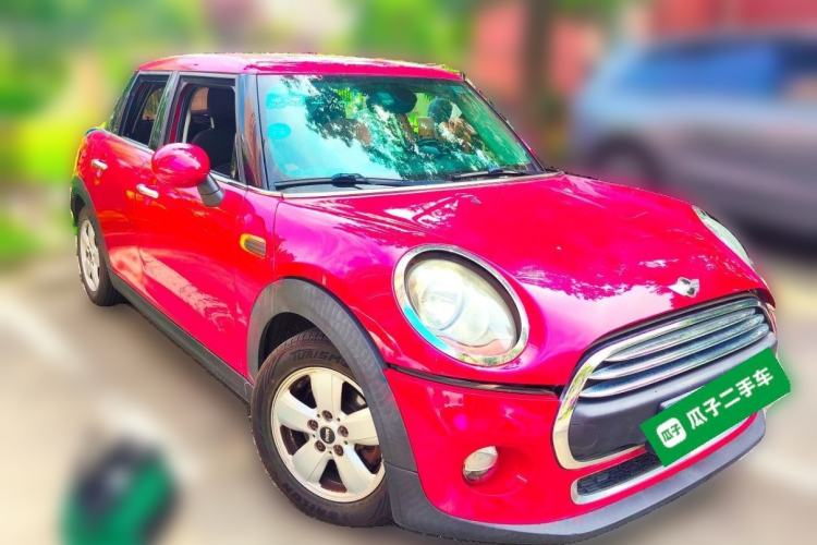 Used MINI 2016 1.2T ONE Five-Door Edition Front Right 45 Deg