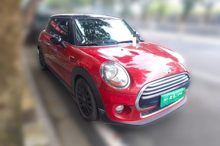 Used MINI 2016 1.5T COOPER Front Right 45 Deg