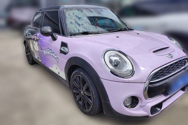 Used MINI 2016 2.0T COOPER S Five-Door Edition Front Right 45 Deg