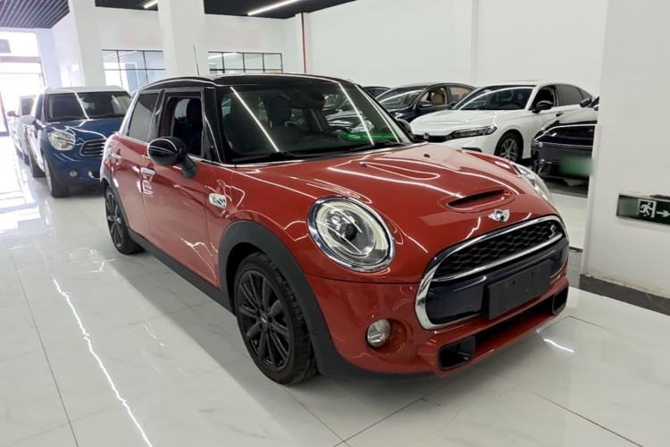 Used MINI 2016 2.0T COOPER S Pioneer Edition Five-Door Model Front Right 45 Deg