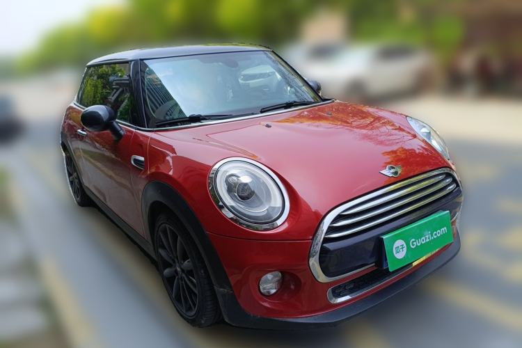 Used MINI 2016 1.5T COOPER Avant-Garde Front Right 45 Deg