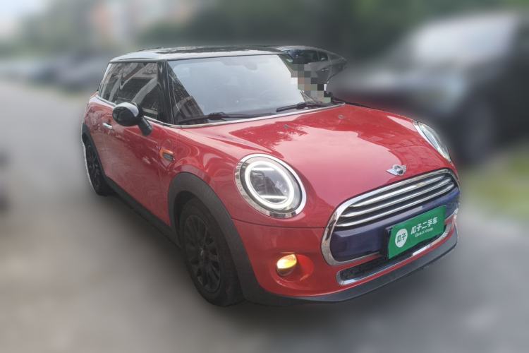 Used MINI 2016 1.5T COOPER Front Right 45 Deg